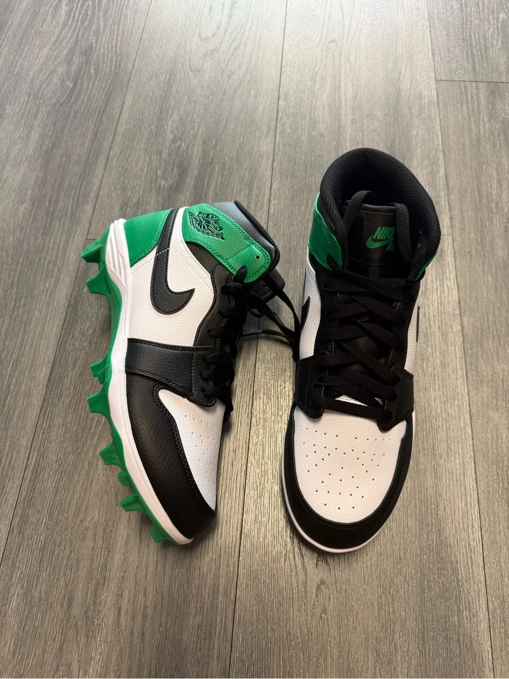 Nike Men’s Air Jordan 1 Mid TD Mens 9.5 Lucky Green Football Cleats FJ6805 003